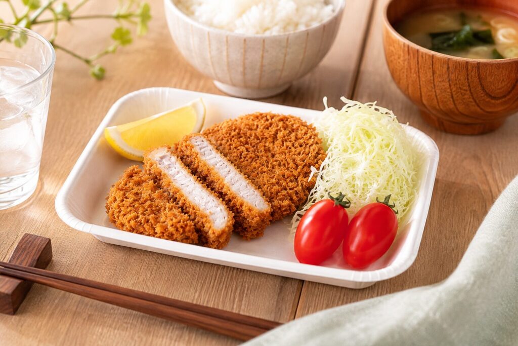 食卓で使用するスイトレー